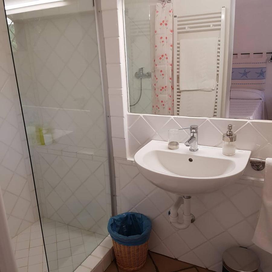 B&B Le Corti Di Aloa San Pantaleo Ngoại thất bức ảnh